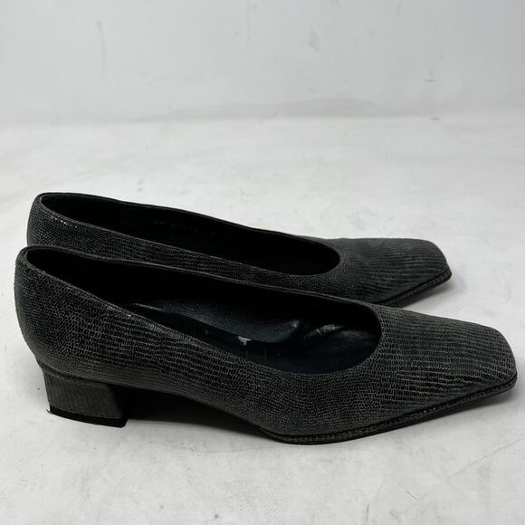 Stuart Weitzman Pump Women's Closed Toe Heels Shoes Faux Leather Black Size‎ 6W - Picture 5 of 8